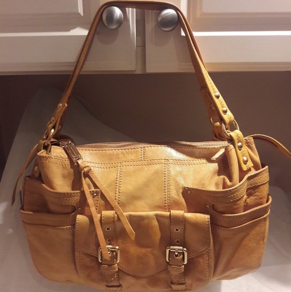 Steve Madden Handbags - Steve Madden Leather Hobo Shoulder Bag Camel
